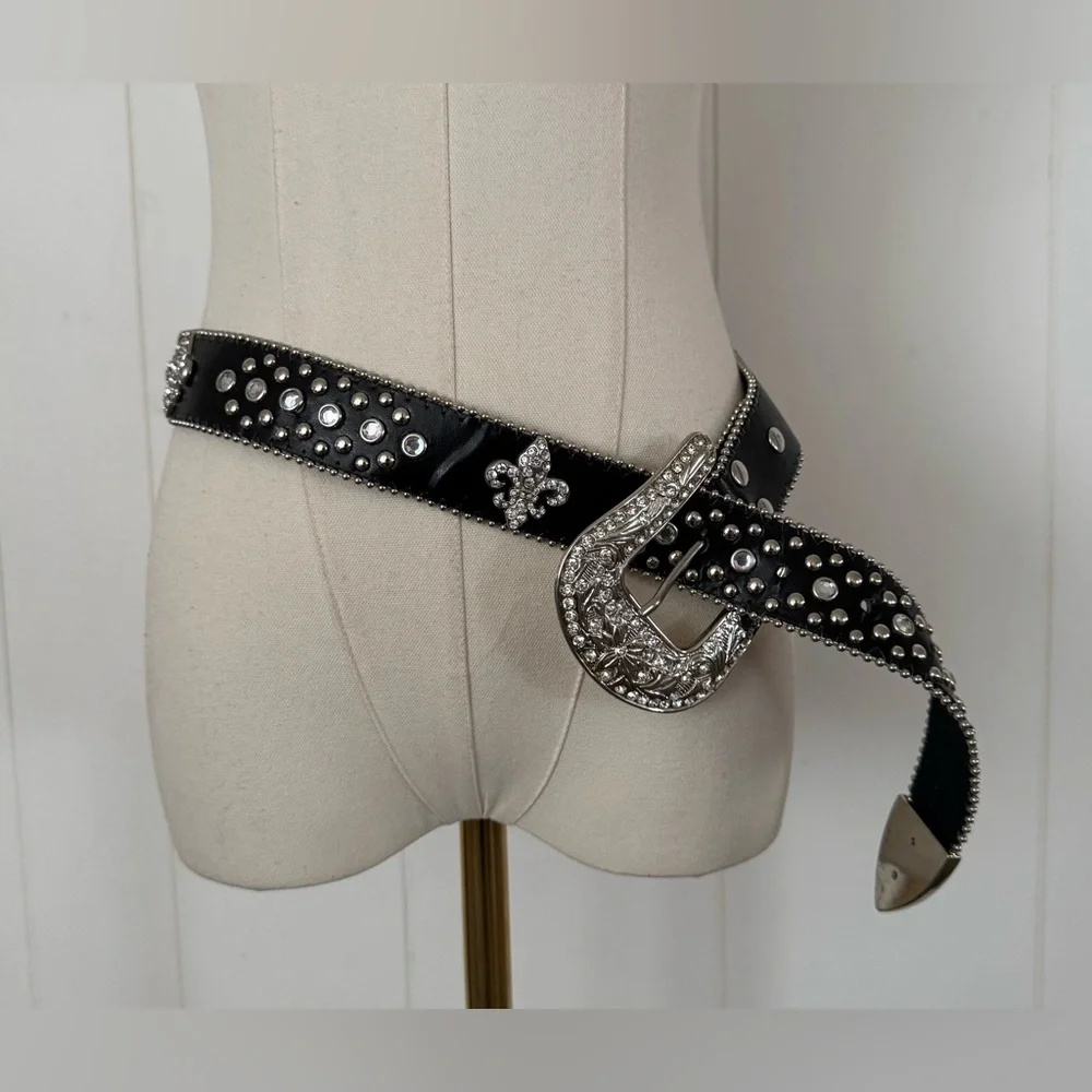 Rhinestone Western Crosses Women’s Belt